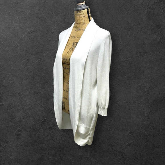 117 - Suzy Shier Cardigan - Picture 2 of 12